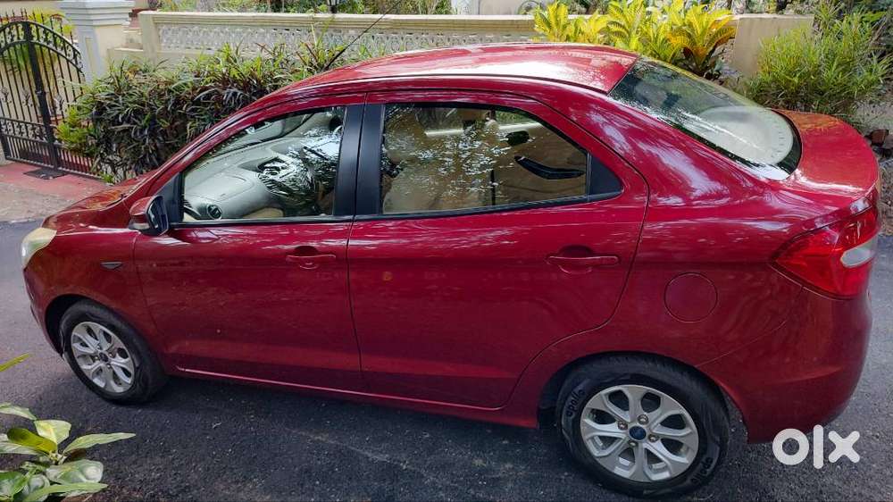 Ford Figo Aspire Titanium Plus (2016) &ndash; Top-end | Family Car