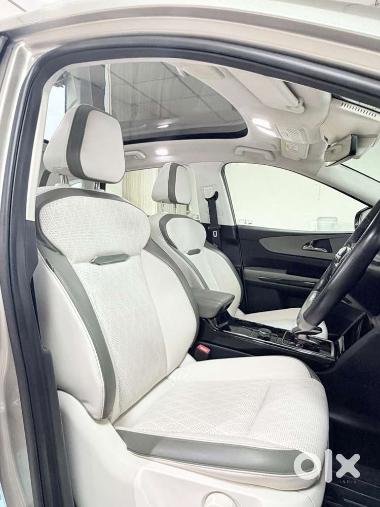 Mahindra Xev 9e Pack Three (top Model), 2025, Electric