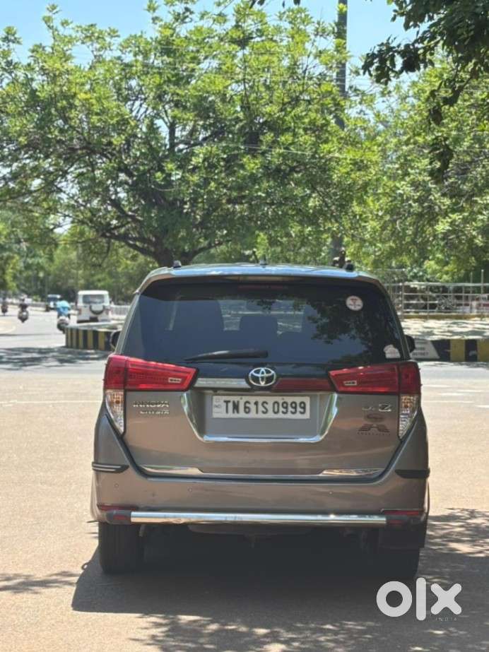 Toyota Innova Crysta [2020-ongoing] 2.4 Zx At 7 Str, 2019, Petrol