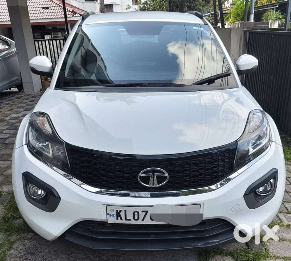Tata Nexon 1.2 Revotron Xz Plus, 2017, Petrol
