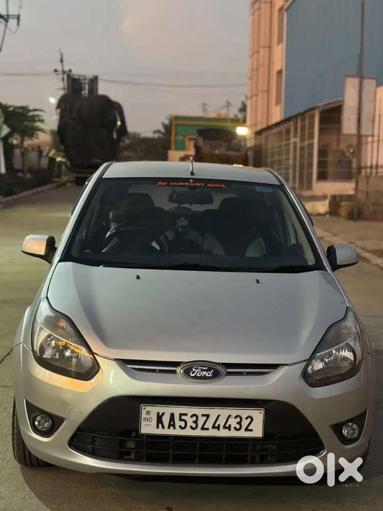 Ford Figo 1.2 Petrol 2012