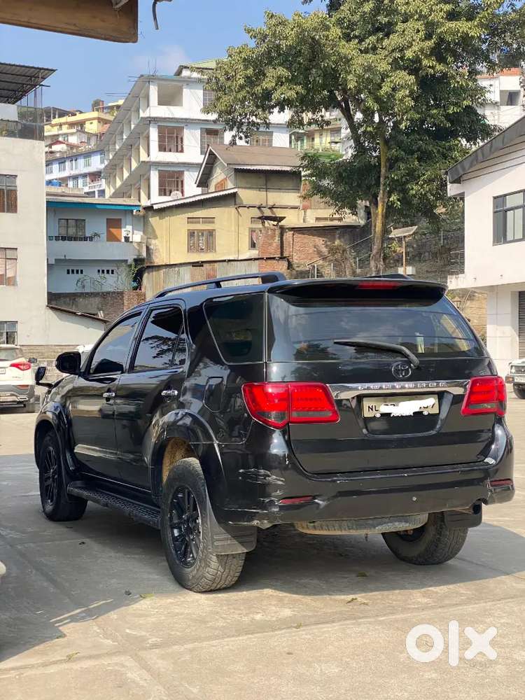 Toyota Fortuner 2014 Diesel 140000 Km Driven