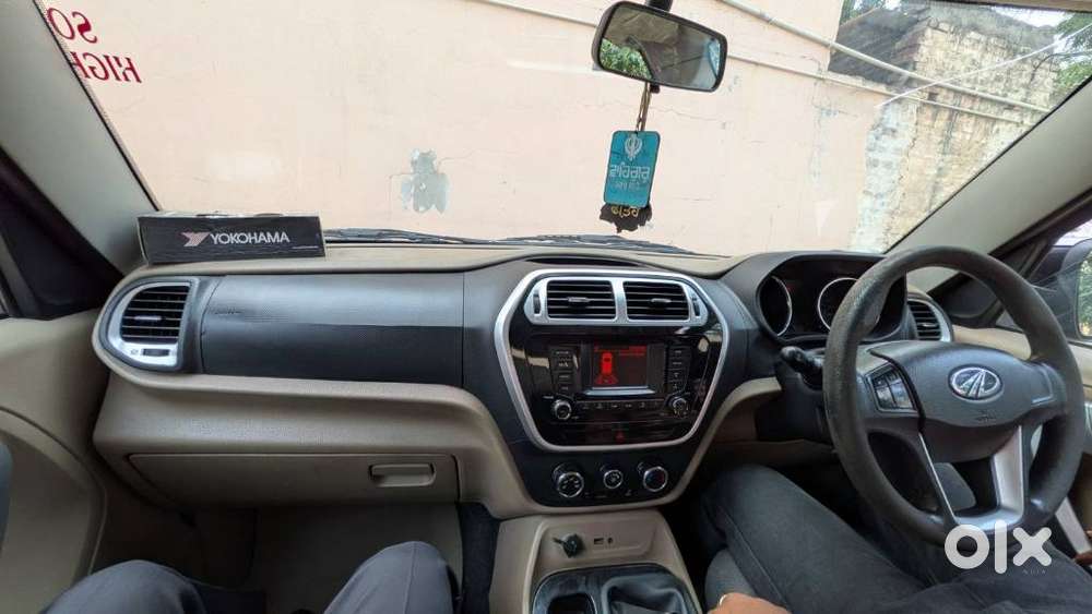 Mahindra Tuv 300 T8, 2016, Diesel