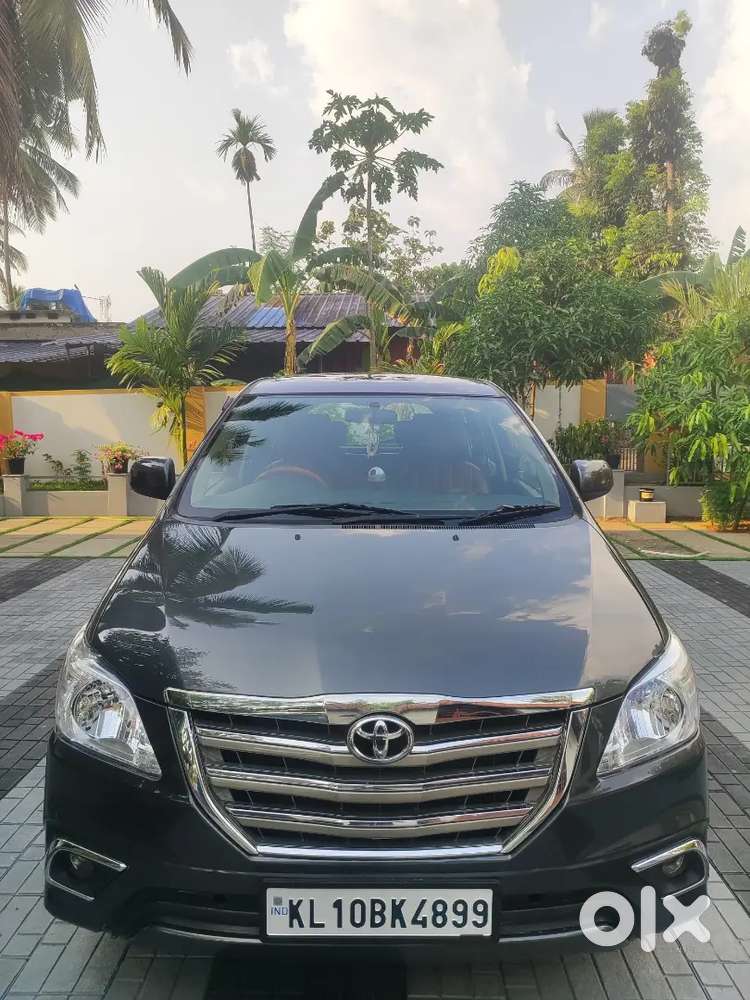 Toyota Innova 2015 Diesel Well Maintained