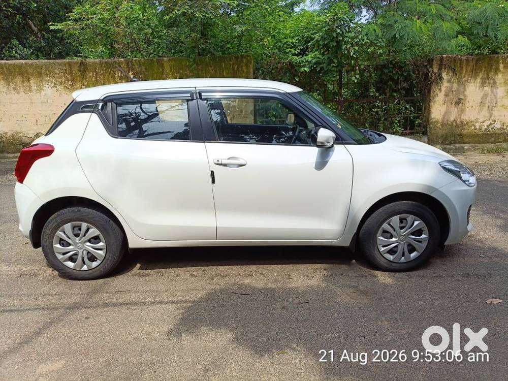 Maruti Suzuki Swift 1.2 Vxi (o), 2023, Petrol