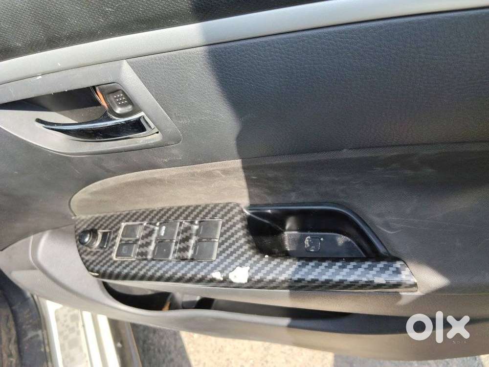 Maruti Suzuki Swift Lxi, 2017, Petrol