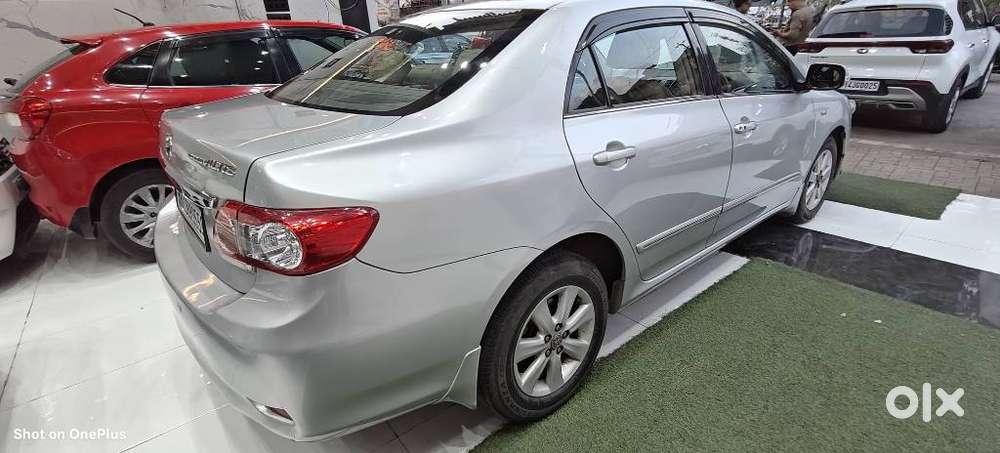 Toyota Corolla H4 1.8g, 2013, Cng & Hybrids