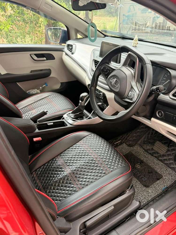Immaculate Condition Tata Altroz Petrol Automatic Topend