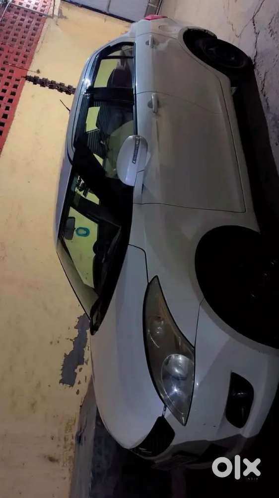 Maruti Suzuki Dzire 2014 Diesel 75000 Km Driven