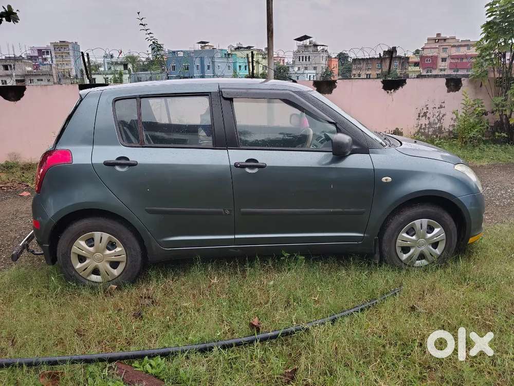 Maruti Suzuki Swift Vxi 2010