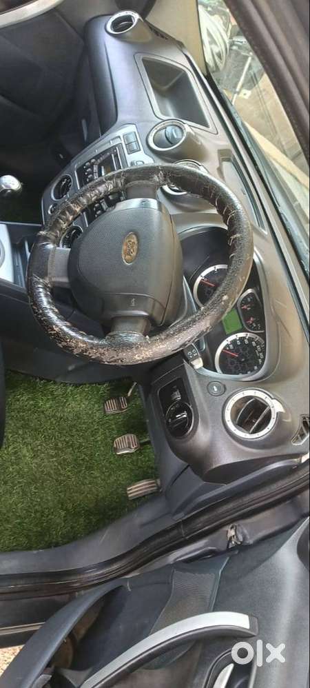 Urgent Sale: Well-maintained 2015 Ford Fiesta Classic (grey)