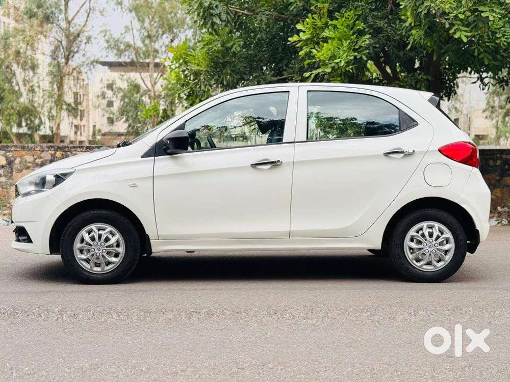 Tata Tiago 1.2 Revotron Xe Option, 2017, Petrol