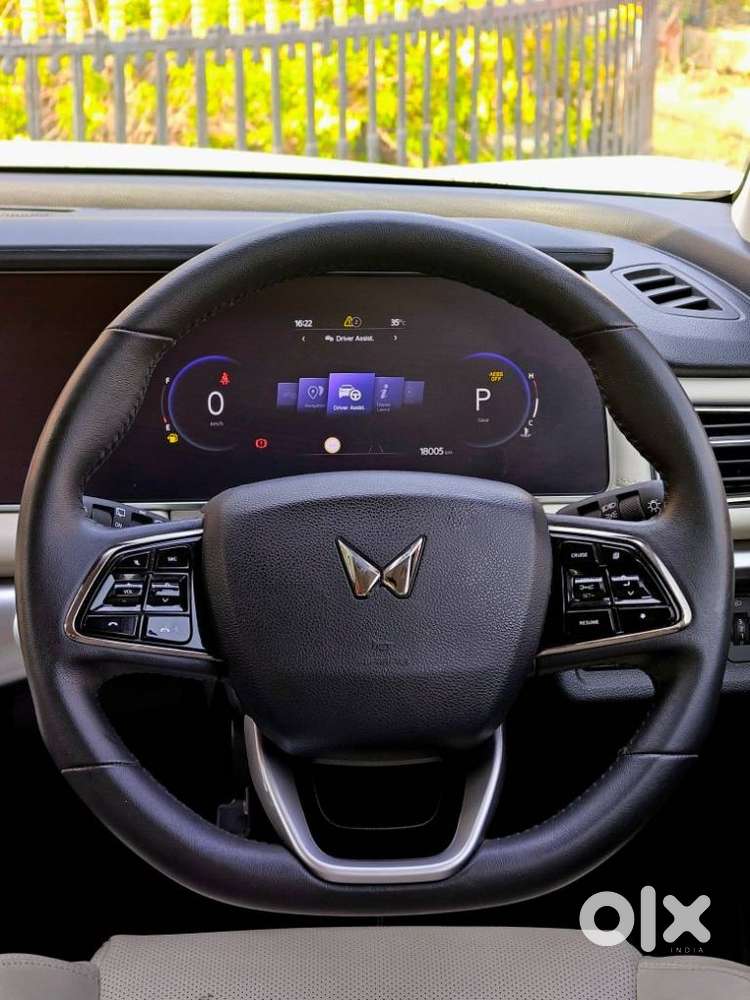 Mahindra Xuv700 Ax7l 6 Str At, 2024, Diesel