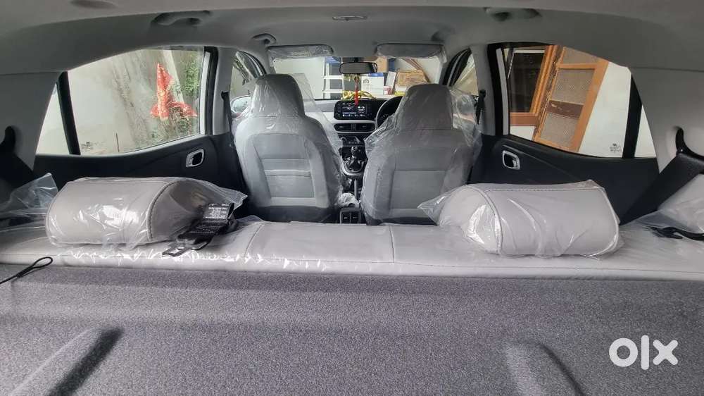 Grand I10 Sports Optional, Drive 1965km Only