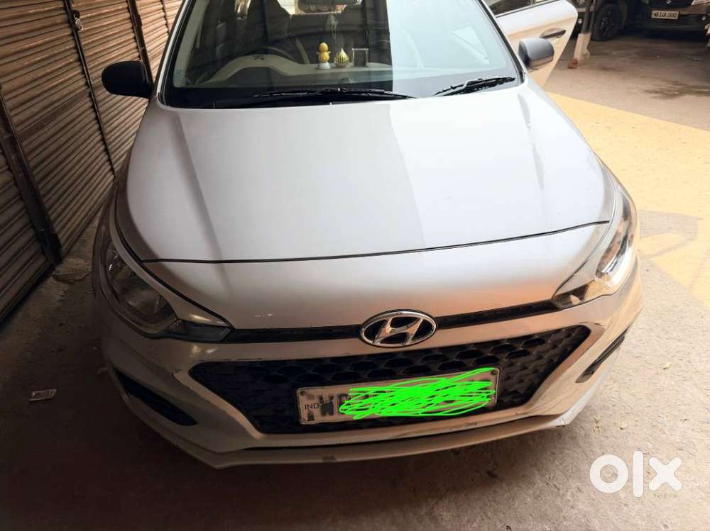 Sleek Silver Elite I20 Very Less Driven