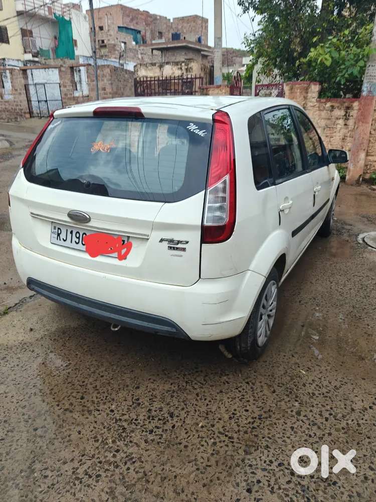 Ford Figo Diesel Titanium 2011