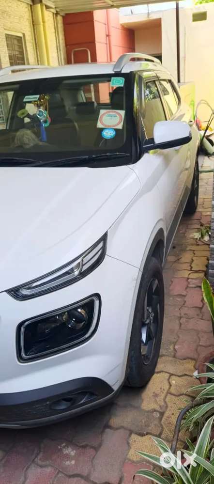 Hyundai Venue 2019 Diesel 63000 Km Driven