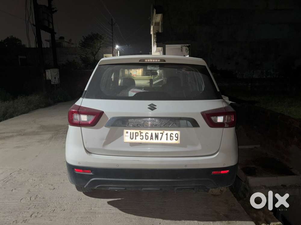 Maruti Brezza Lxi 2021