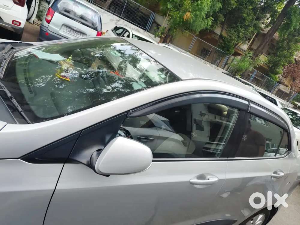 Hyundai Xcent Petrol 2015