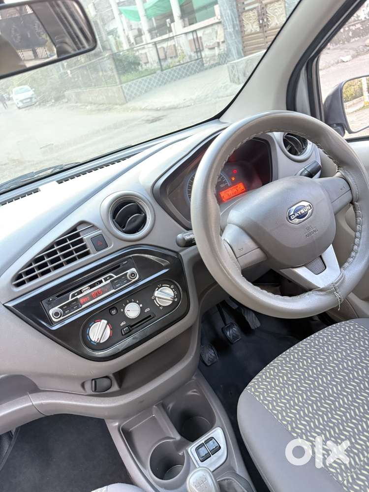 Datsun Redigo T Option, 2016, Petrol