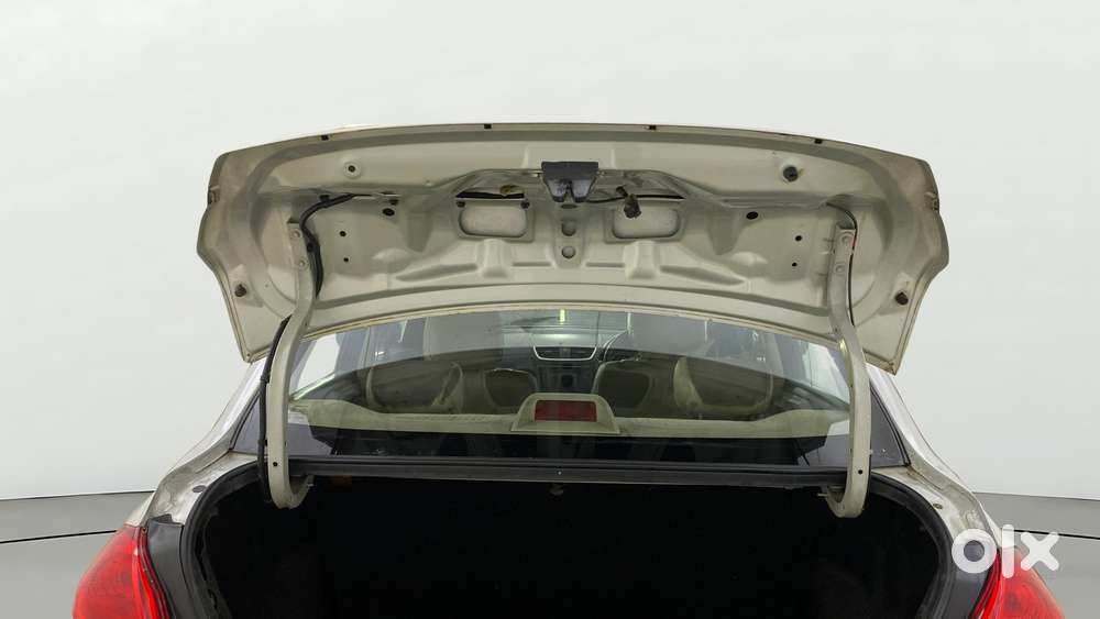 Maruti Suzuki Swift Dzire Vxi, 2012, Petrol