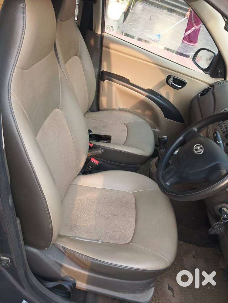 Hyundai I10 Sportz, 2015, Petrol