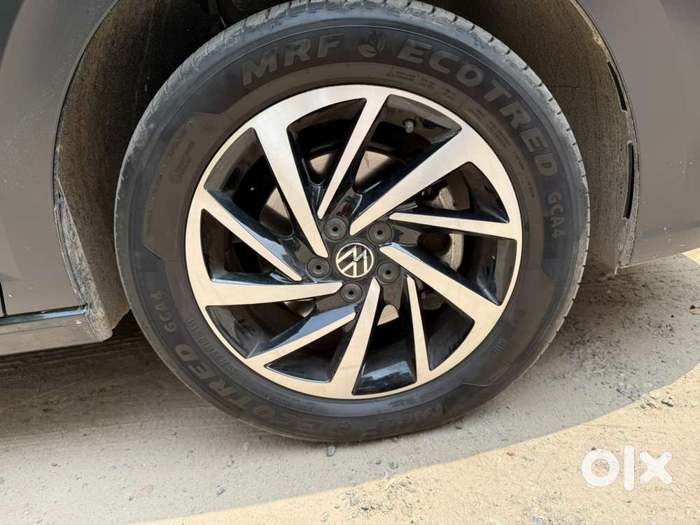 Volkswagen Virtus 1.0l Topline At Black