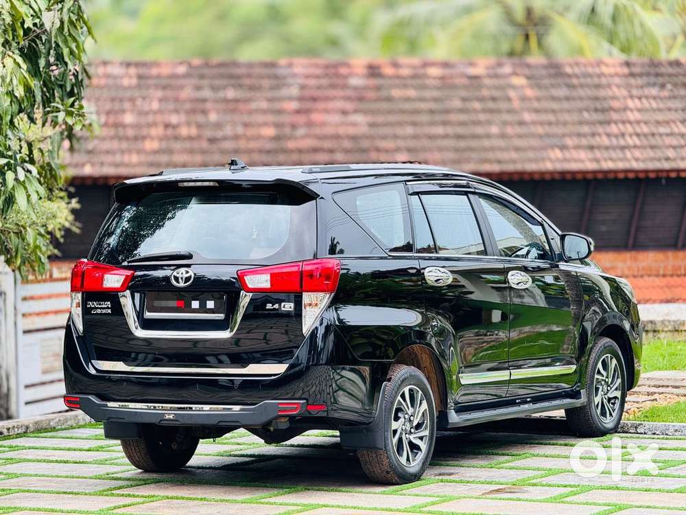 Toyota Innova Crysta 2.8 Gx At 7 Str, 2022, Diesel