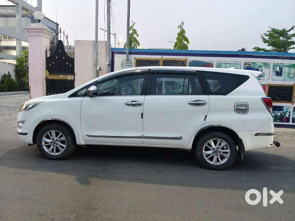 Toyota Innova Crysta 2.4 G Mt, 2018, Petrol