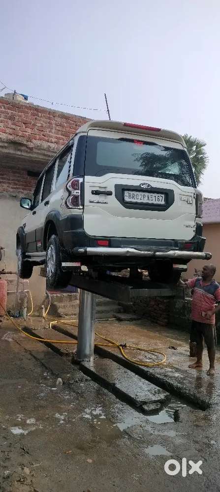 Mahindra Scorpio Classic 2017