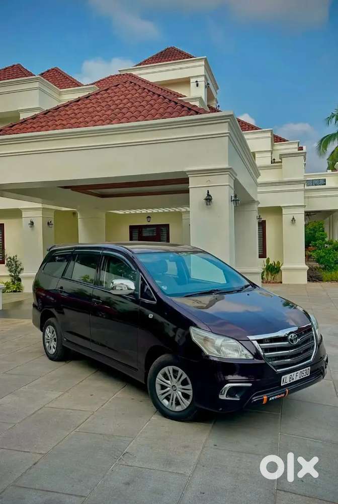 Toyota Innova 2014