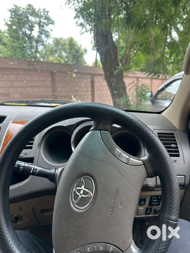 Toyota Fortuner 4x4 2011