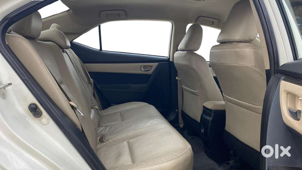 Toyota Corolla Altis 2013-2017 G Mt, 2015, Petrol