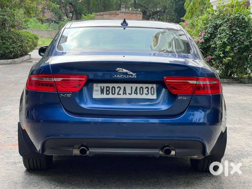 Jaguar Xe Portfolio, 2016, Petrol