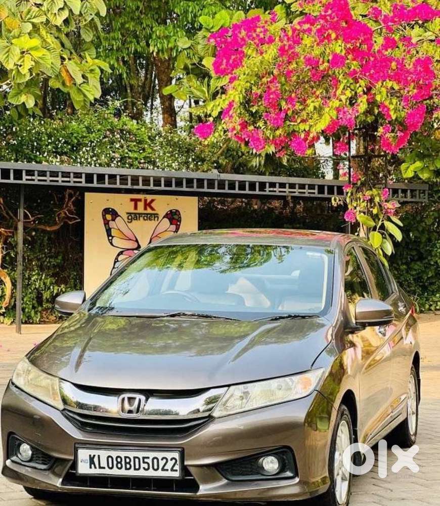 Honda City 2014 Model Sunroof