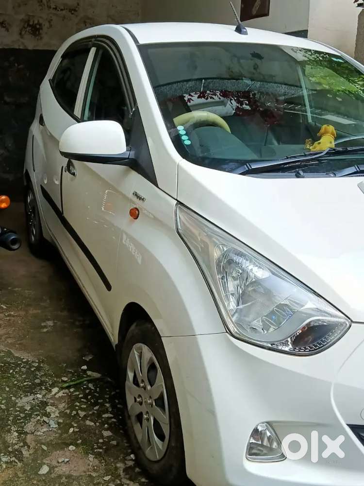 Eon 2015 1000cc Petrol