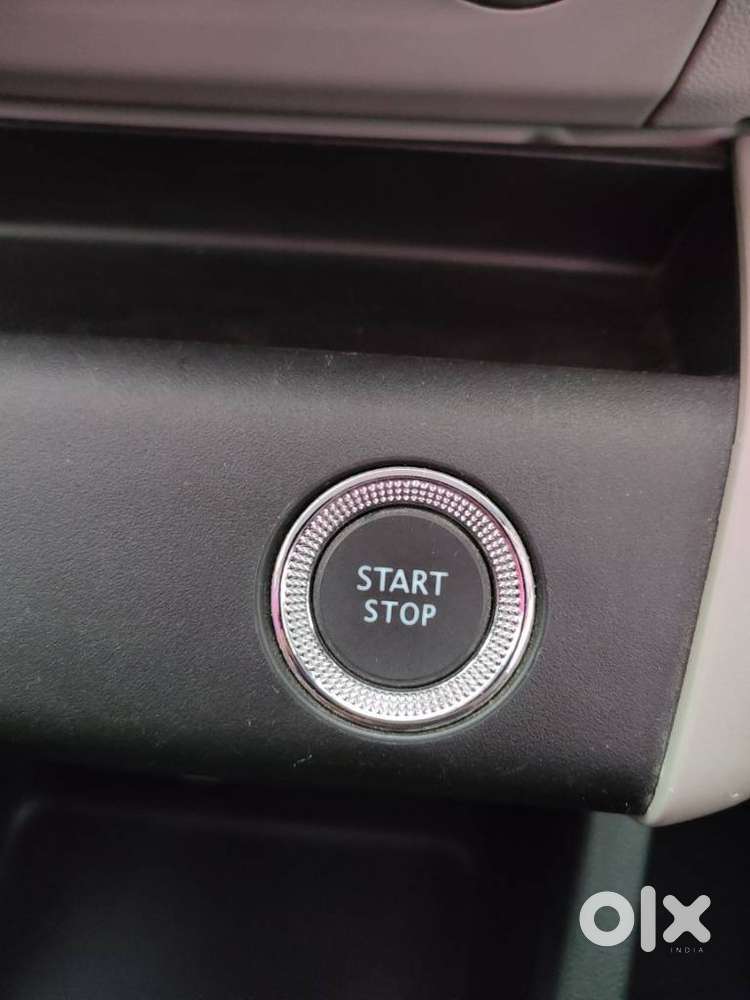 Renault Triber, 2022, Petrol