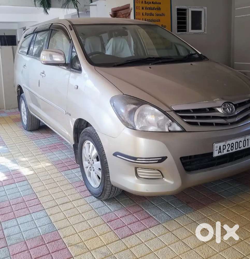 Toyota Innova 2.5 V 2009