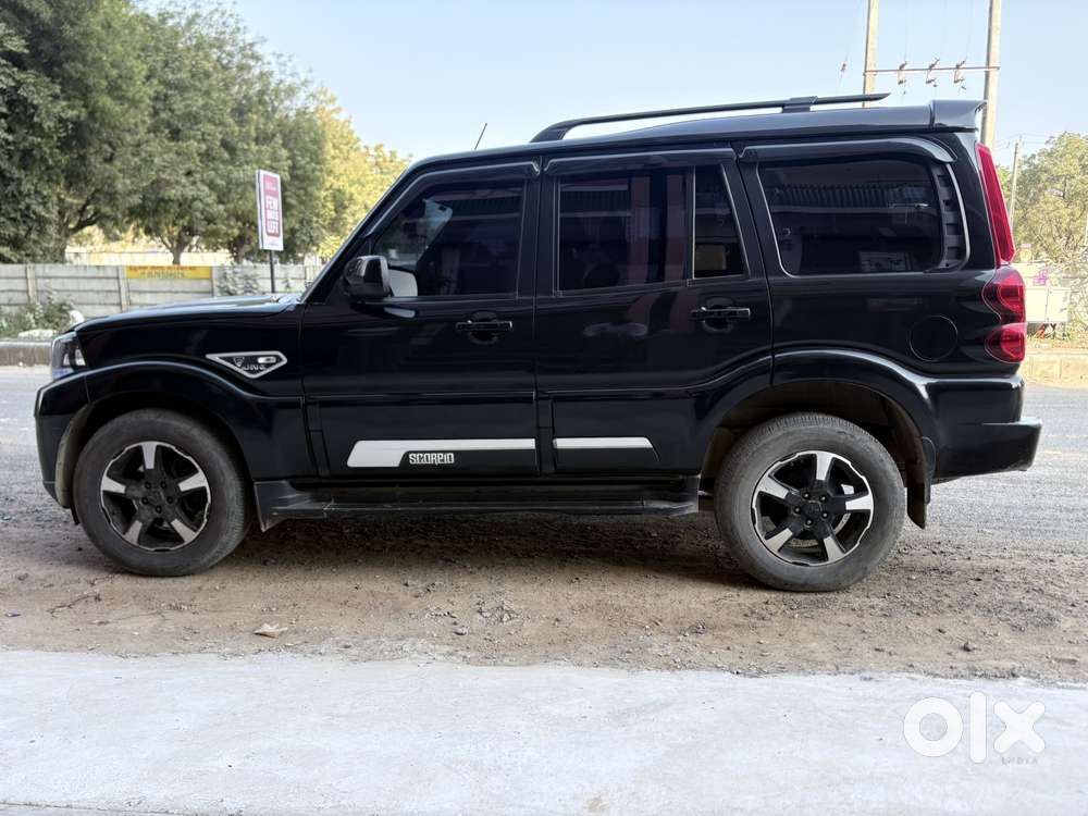 Mahindra Scorpio Classic 2.2 S 11 Mt 7 Cc, 2023, Diesel
