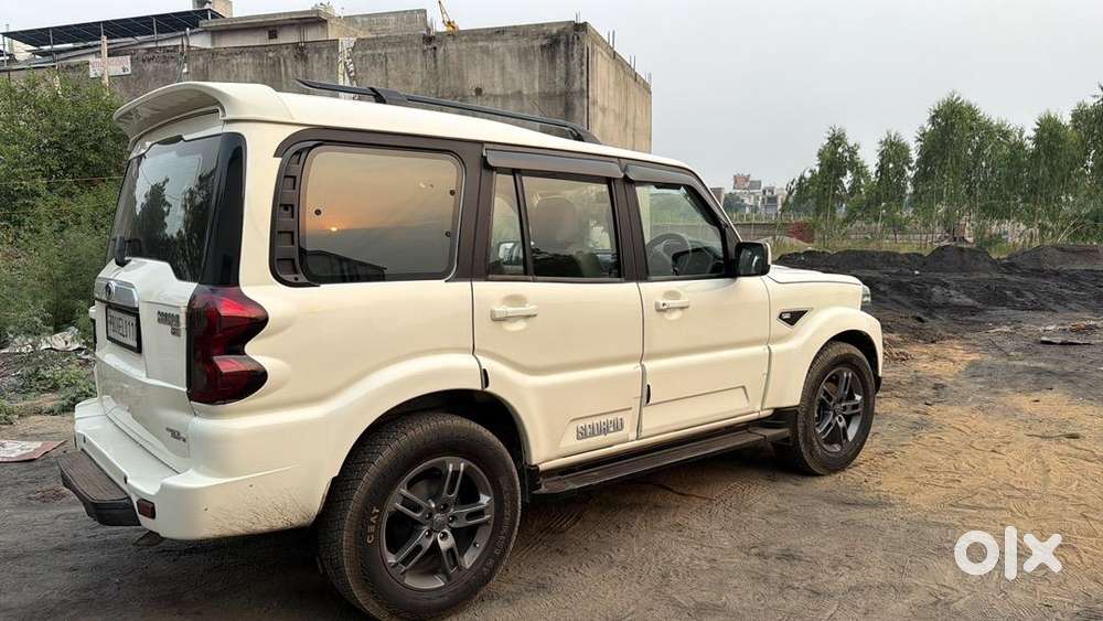 Mahindra Scorpio 2018 Diesel Well Maintained
