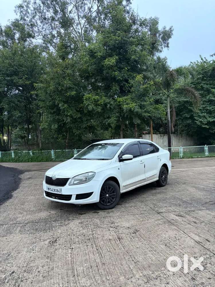 Skoda Rapid Tsi Active 2012