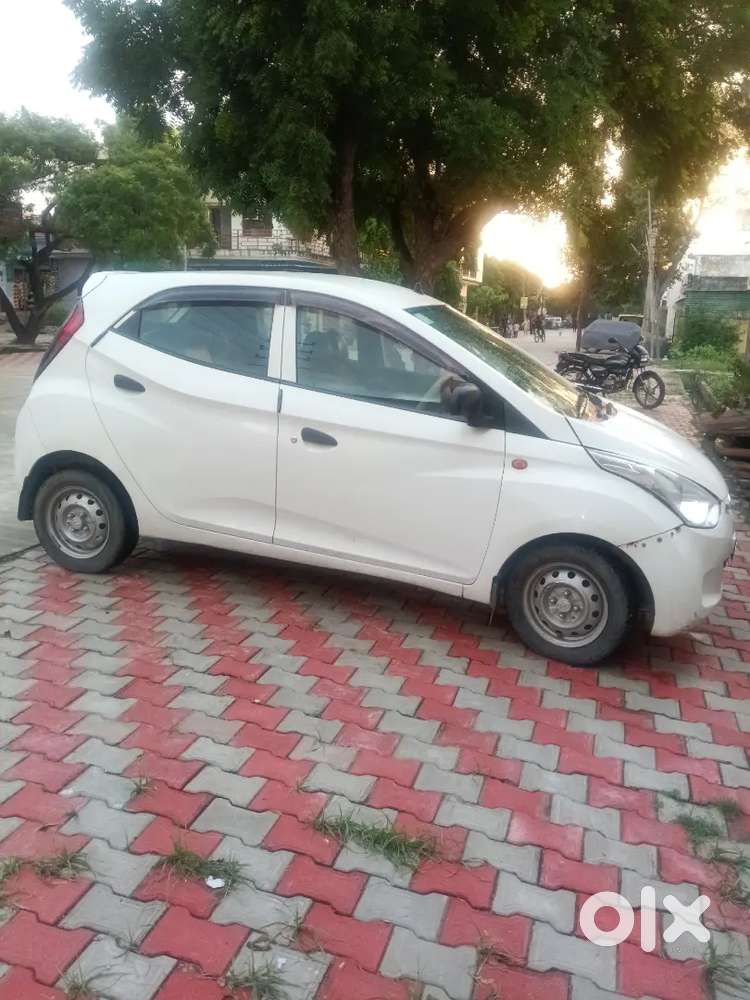 Hyundai Eon Era Plus 2012 Cng Hybrid.gadi Me Koi Kami Nahi Ha .cng On