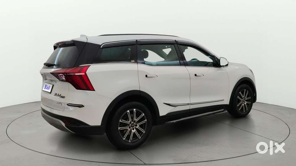 Mahindra Xuv700 2.0 Ax 5 Petrol Mt 7 Str, 2021, Diesel
