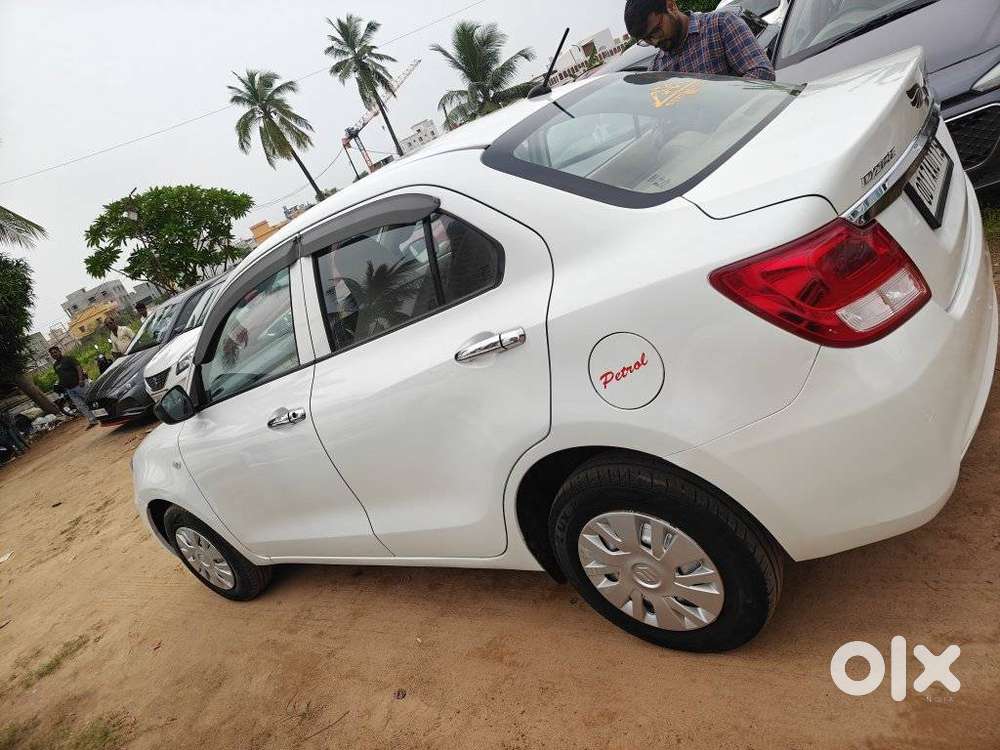 Maruti Suzuki Swift Dzire Lxi Option, 2023, Petrol