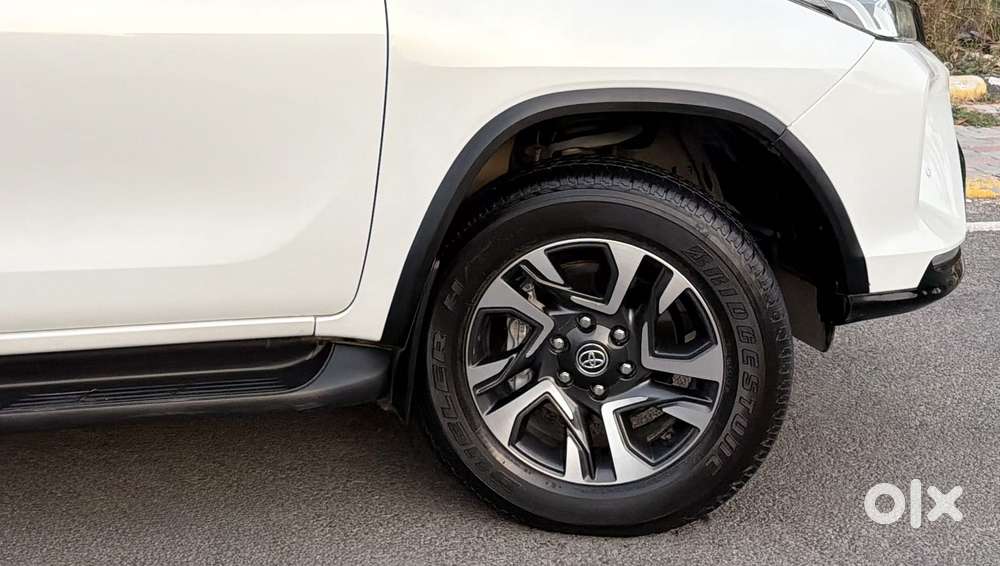 Toyota Fortuner Legender 4x2 At 2.8, 2023, Diesel