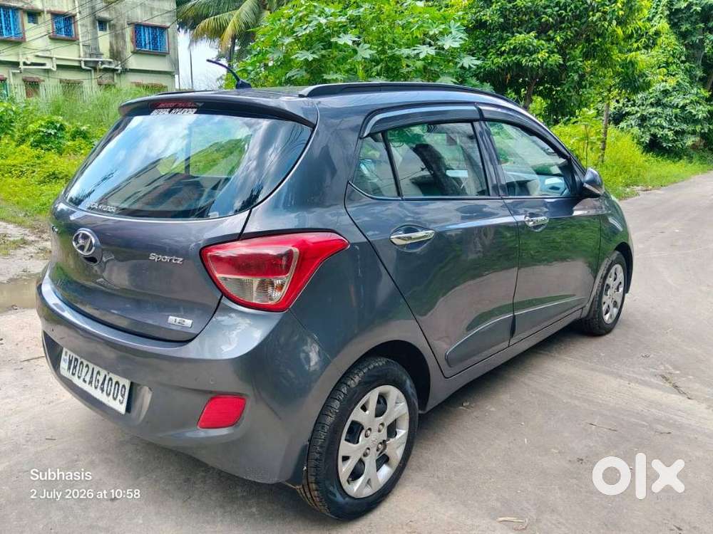 Hyundai Grand I10 Sportz, 2015, Petrol