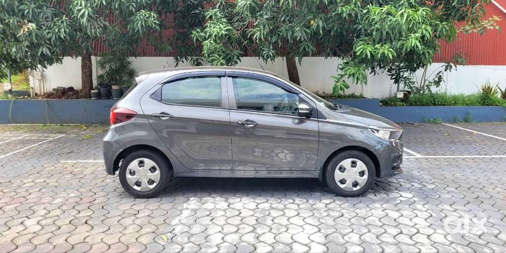 Tata Tiago 1.2 Revotron Xt (o), 2020, Petrol