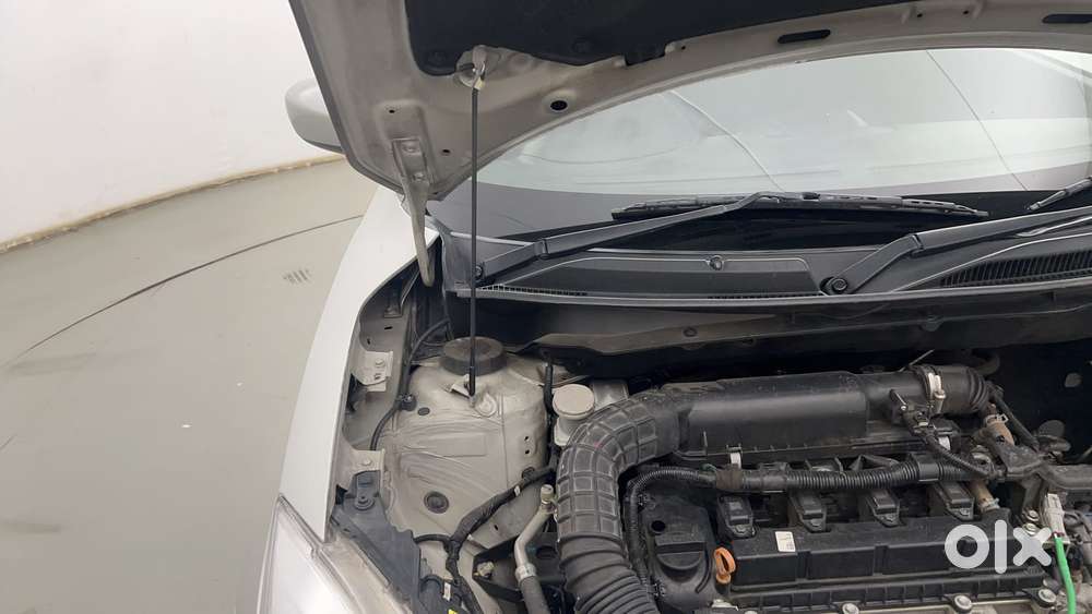 Maruti Suzuki Swift 1.3 Lxi, 2023, Petrol
