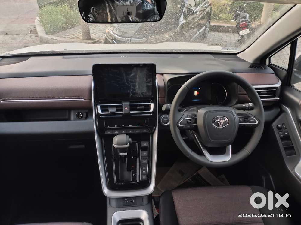 Toyota Innova Hycross 2.0 Vx Hybrid 7 Str, 2026, Petrol