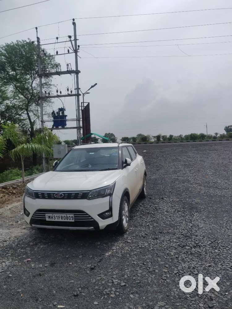 Mahindra Xuv300 W8 Petrol  2020  White  Well Maintained  Excellent